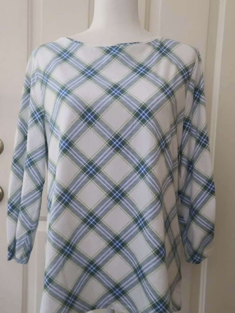 Talbots PXL Spring Top - Picture 4 of 12